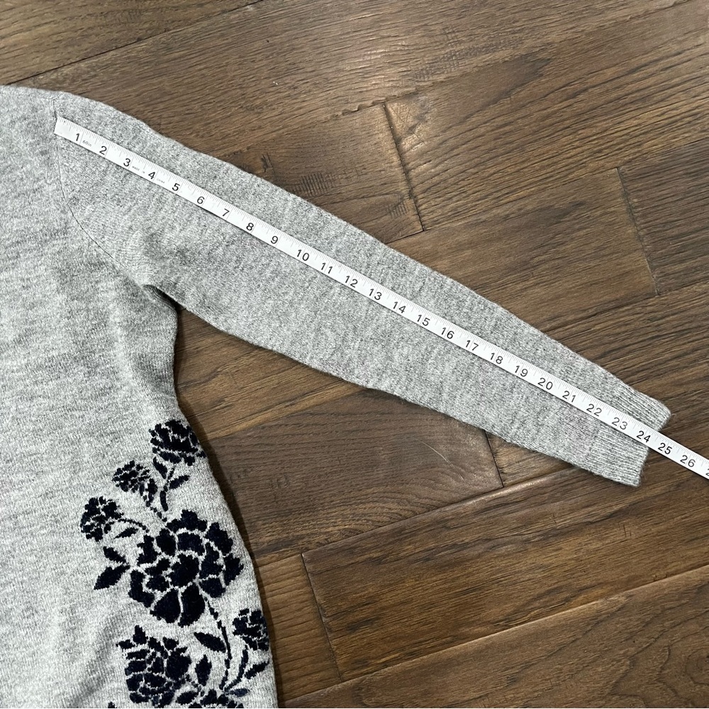 NWT Thyme Long Sleeve Sweater - Picture 10 of 13